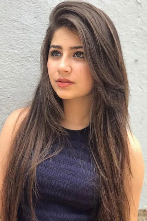  Aditi Bhatia