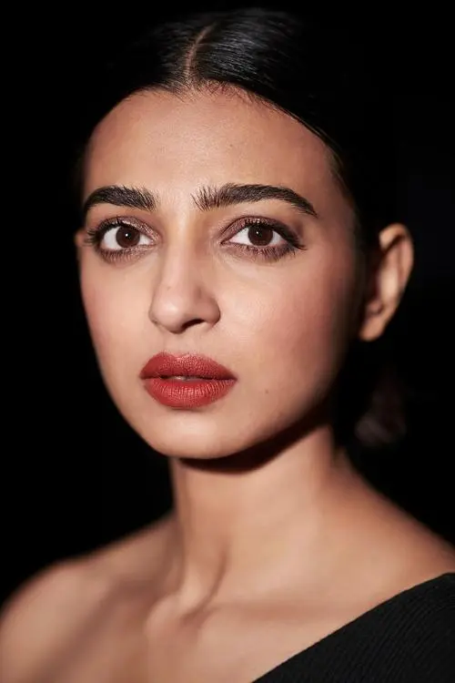  Radhika Apte